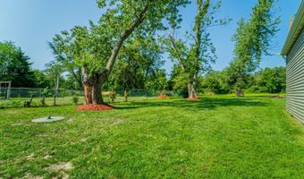 12736 Whitcomb St, Crown Point, IN 46307