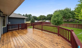 316 S Country Club Ave, Brandon, SD 57005