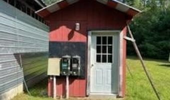 22 Depot Ln, Belfast, ME 04915