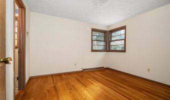 86 Forestdale Dr, Cumberland, RI 02864