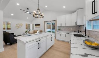 7118 Stanford Ave, La Mesa, CA 91942