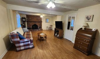 124 Pilgrim Rd, Bristol, CT 06010