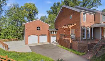 5014 GLEN PARK Rd, Annandale, VA 22003
