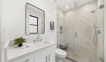 5945 Hesperia Ave, Encino, CA 91316