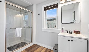 78 Ledgelawn Ave, Bar Harbor, ME 04609