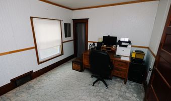 1002 A St, Aurora, NE 68818