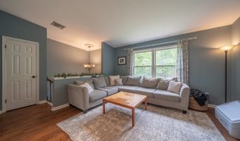 37 Evergreen Rd, Alloway, NJ 07461