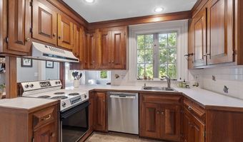 79 Cheever Cir, Andover, MA 01810