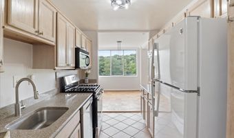 6641 WAKEFIELD Dr 703, Alexandria, VA 22307
