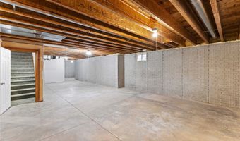 330 NW Watercrest Dr, Ankeny, IA 50023