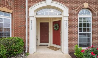25335 CURIOSITY Sq, Aldie, VA 20105