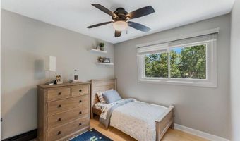 1308 Geneva Dr, Alexandria, MN 56308