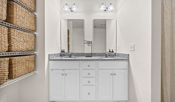 169 Carriagebrook Cir, Camden, SC 29020
