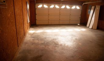 1805 Apache Dr, Albertville, AL 35950