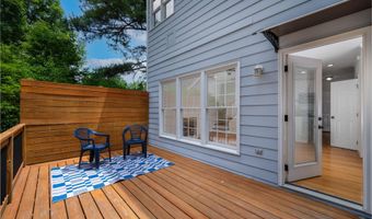 407 Maple Creek Ct, Apex, NC 27502