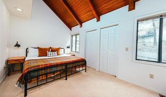 8 Norwood Dr, Bella Vista, AR 72714