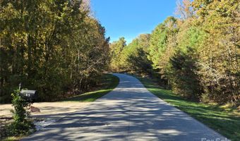 176 Mallard Dr, Badin Lake, NC 28127