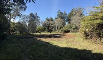 1300 HAMPTON Rd, Brookings, OR 97415