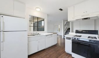 1225 N Broadway 14, Escondido, CA 92026