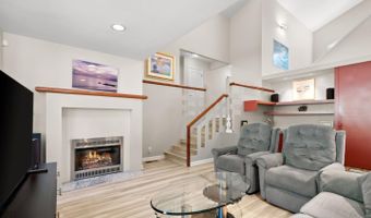 1880 Trout Gulch Rd, Aptos, CA 95003