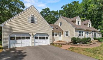 29 Maple Dr, Bedford, NH 03110