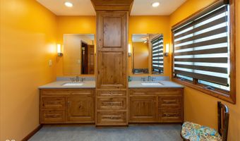 1195 N County Road 600 E, Avon, IN 46123