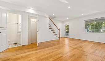 329 18TH Pl NE, Washington, DC 20002