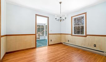 8 Pine Acres Rd, Amherst, NH 03031