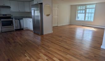 9 Center St D, Canton, CT 06019
