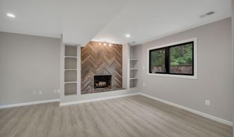 6170 HOWELLS Rd, Alexandria, VA 22310
