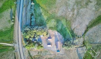 745 Southfork Rd, Cody, WY 82414