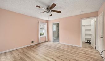 98 Pine Oak Blvd, Barnegat, NJ 08005