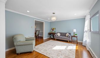 4 Brookfield Ct, Cheshire, CT 06410