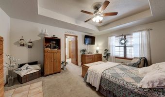 172 Home Pl, Adkins, TX 78101