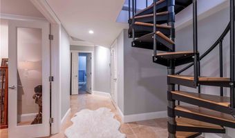 1525 Ramona Dr, Camarillo, CA 93010