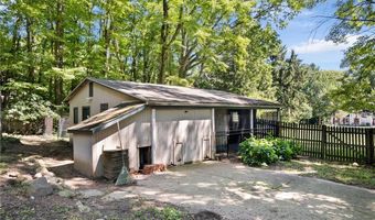 925 Sandin Rd, Akron, OH 44333