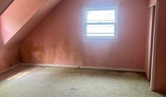 18 Shelley Ct, Bergenfield, NJ 07621