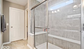 220 Dovetree Dr, Avon, IN 46122