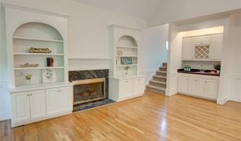 5404 Chaversham Ln, Peachtree Corners, GA 30092