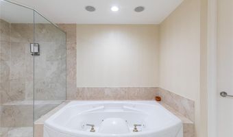 20201 E Country Club Dr 706, Aventura, FL 33180