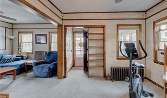 300 Northup St, Cranston, RI 02905