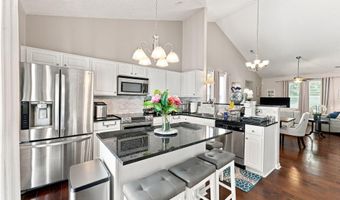 3992 Trade Royal Crossing Dr, Columbus, OH 43230