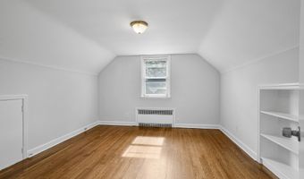 106 Clark St, Bridgeport, CT 06606