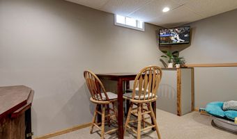 1002 S COVENANT Ln, Appleton, WI 54915