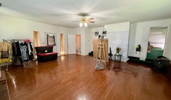 916 Randall Whiddon Dr, Ashburn, GA 31714