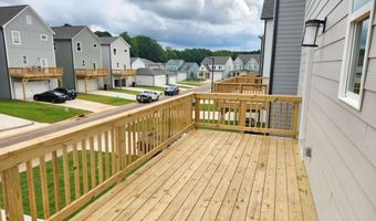 821 York, Acworth, GA 30102