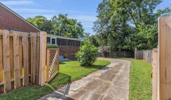 1118 Jones St, Athens, TN 37303