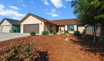 2606 Sapphire Ln, Anderson, CA 96007