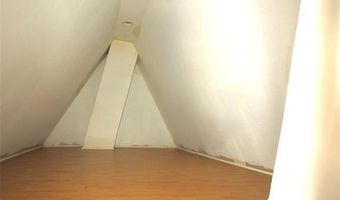 6 Cottage Pl, Allendale, NJ 07401