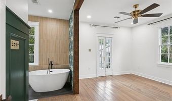 816 LEBEAU St, Arabi, LA 70032